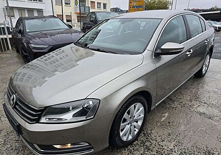 VW Passat Volkswagen Lim. Comfortline BlueMotion 1,4 TSI