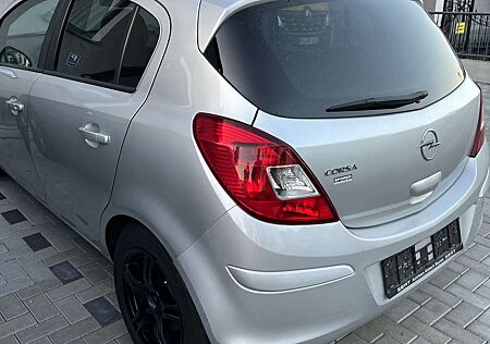 Opel Corsa 1.4 16V Edition 111 Jahre