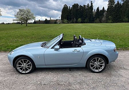 Mazda MX-5 2.0 MZR Roadster Coupe Niseko