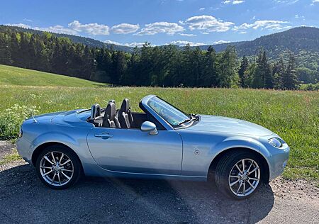 Mazda MX-5 2.0 MZR Roadster Coupe Niseko