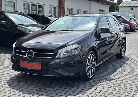 Mercedes-Benz A 220 CDI PANO/ EXKLUSIV PAKET / HARMAN KARDON