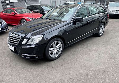 Mercedes-Benz E 200 T CGI AVAG Aut/SD/Xenon/2Hd/MB Sheft