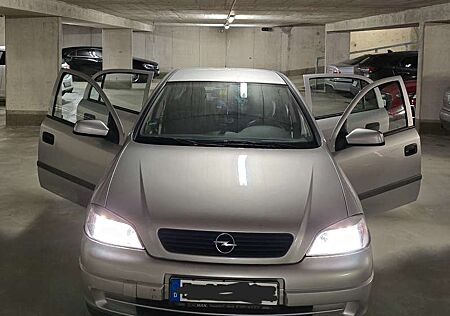 Opel Astra 1.6 Automatik, !!!** NEUEN TÜV **!!! Bis 11.