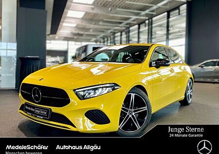 Mercedes-Benz A 220 4M Progressive Night 18" Distronic Burmester