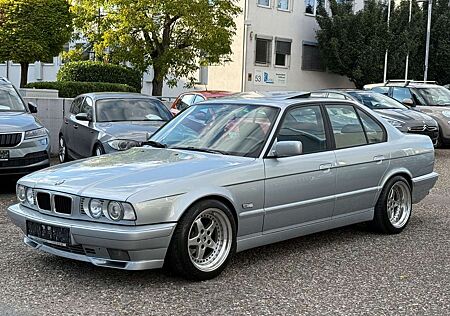 BMW 525 i Lim. E34 Schalter*Klima*SHZ*M5 Innenaustatt