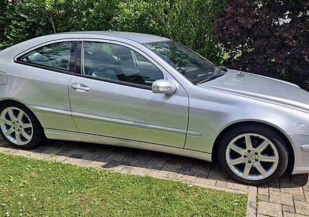 Mercedes-Benz C 200 CDI Sportcoupe DPF Sport Edition +