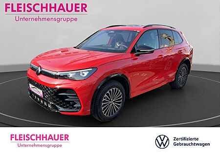 VW Tiguan Volkswagen 2.0 TDI DSG 4Motion R-Line Sportpaket HUD AD Stand