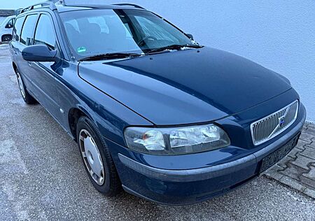 Volvo V70 2.4