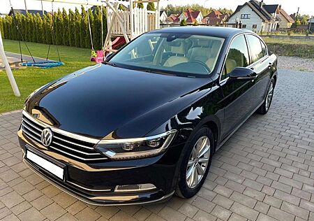 VW Passat Volkswagen 2.0 TSI (BlueMotion Technology) DSGHighline