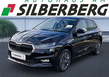 Skoda Fabia 1.0 TSI DSG 115PS Tour NAVI Assistenten Kamera