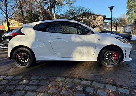 Toyota Yaris GR-SCHMIEDERÄDER-CONVENIENCE PAKET-SOFORT!