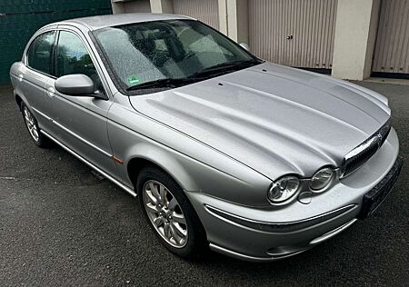 Jaguar X-Type 2.5 V6 Aut 4x4 Executive