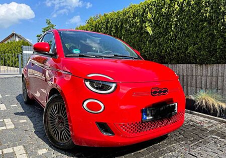 Fiat 500 500e RED gr. Batterie 42kw (260 km)