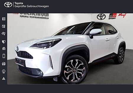 Toyota Yaris Cross 4x2 Hybrid Team D+Allwetterräder