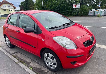 Toyota Yaris 1.3 VVT-i Cool*Klima*