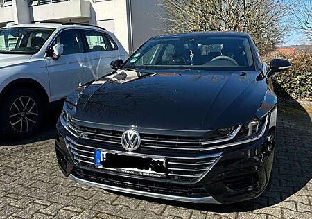 VW Arteon Volkswagen 2.0 TDI SCR DSG R-Line