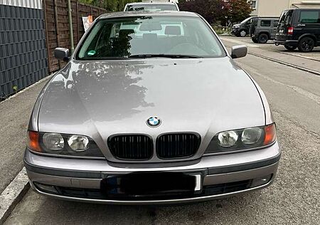 BMW 520i 520