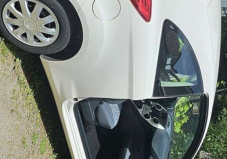 Ford Ka /+