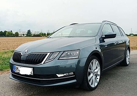 Skoda Octavia Combi 2.0 TDI DSG Drive
