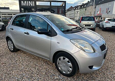 Toyota Yaris 1,3-l-VVT-i Team