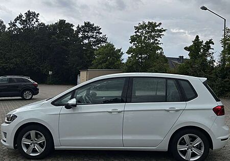 VW Golf Sportsvan Volkswagen 1.6 TDI BlueMotion Technology DSG