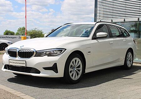 BMW 320 e Touring Advantage Navi LED LIVE DAB SH PDC