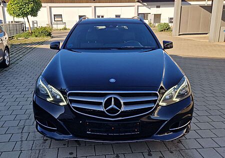 Mercedes-Benz E 250 Avantgarde 4Matic Led Anhäng Schiebe