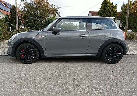 Mini John Cooper Works Leder Navi Kamera 1.H Sitzh. PDC LED Sommerf.