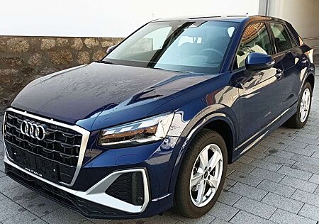 Audi Q2 35 TFSI S line Matrix Keyless Virtu ACC Kamera Nav