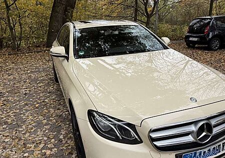 Mercedes-Benz E 220 9G-TRONIC Avantgarde
