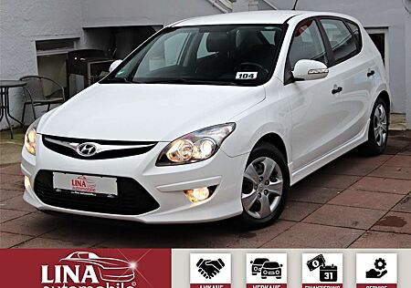 Hyundai i30 gebraucht kaufen Hyundai i30 FIFA WM Edition Klima*2xSHZ*SteuerketteNEU*