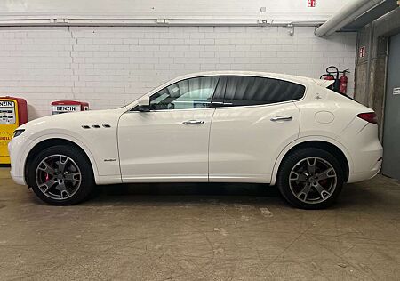 Maserati Levante S Q4