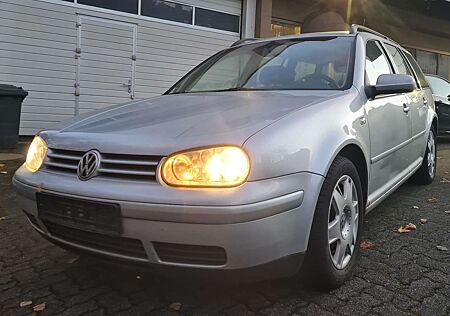 VW Golf Variant Volkswagen Highline