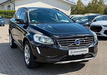 Volvo XC 60 XC60 Momentum 2WD 140.0kW 8-Gang Automatik