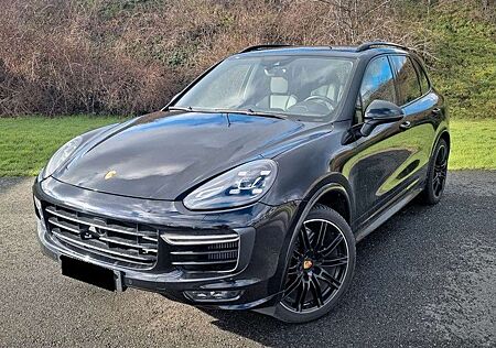 Porsche Cayenne GTS *Pano*B+O*AHK*MWST*