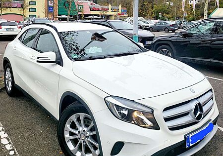Mercedes-Benz GLA 200 TOP ZUSTAND
