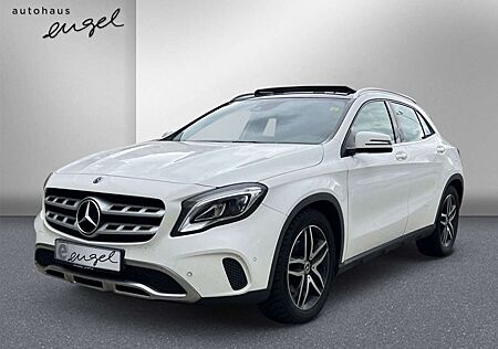 Mercedes-Benz GLA 250 7G-DCT Urban,PANO,LED,NAVI,KESSY,SHZ,DAB,PDC,