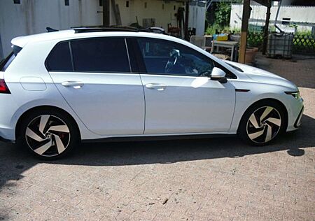VW Golf GTI Volkswagen Golf 8 GTI, DCC, Pano, Totw, Vollaus., IQ.LIGHT