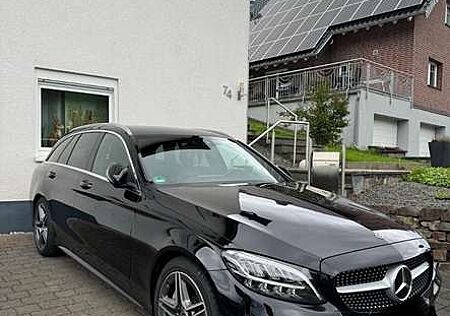 Mercedes-Benz C 300 T 9G-TRONIC AMG Line