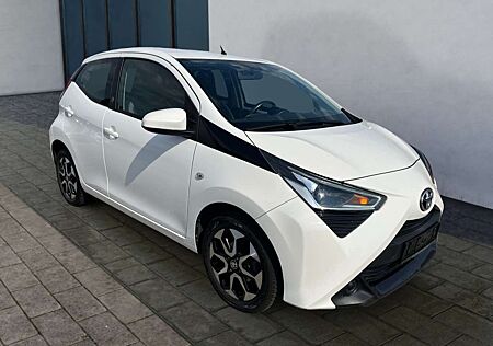 Toyota Aygo (X) -play Team D*Apple*Android* Klima Rückfahrkamera