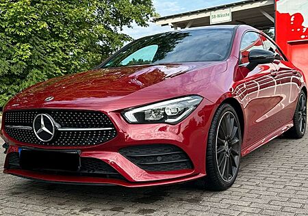 Mercedes-Benz CLA 220 d Coupe AMG-Line Pano Ambiente Sportsitze