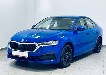 Skoda Octavia Lim. Active 1.0 TSI * 1.HAND * 8xREIFEN