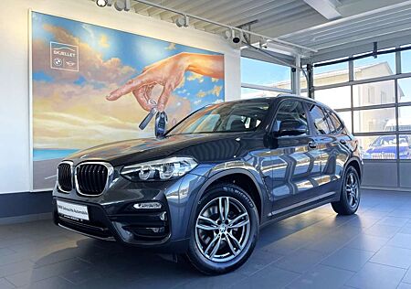 BMW X3 xDr.20d Aut.-8G PANO+AHK+LED+TEMP+NAVI+PDC+
