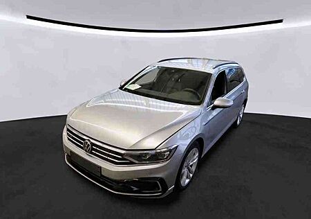 VW Passat Variant Volkswagen GTE Matrix/AHK/360/Leder/Navi/SHZ