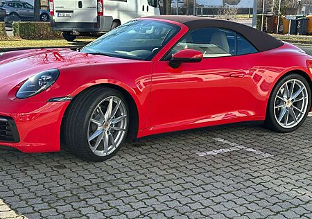 Porsche 911 992 Cabrio PDK Chrono SportAbgas Navi Kamera Sound