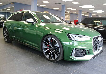Audi RS4 Avant Quattro Tiptronic
