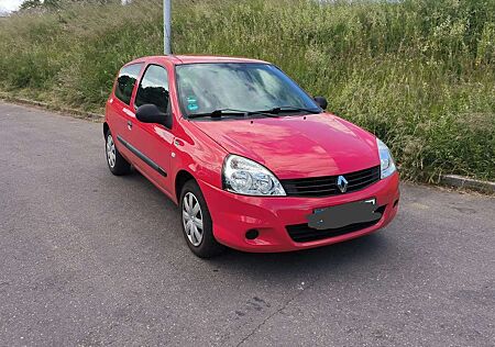 Renault Clio 1.2 16V Campus Authentique