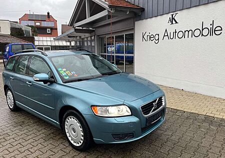 Volvo V50 Kombi 2.4i Summum*AUTOMATIK*BI-XENON*1.HAND*