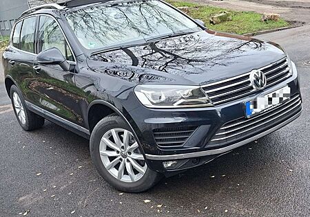 VW Touareg Volkswagen 3.0 V6 TDI SCR Blue Executive 4MOTION