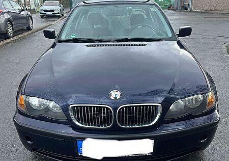 BMW 320i 320